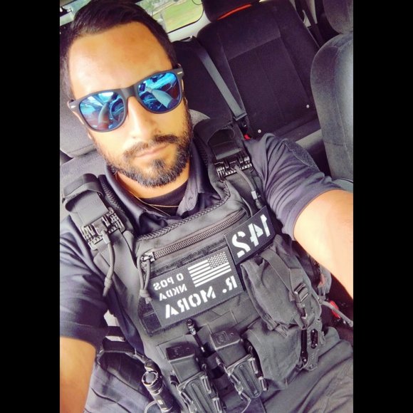 Meet your Posher, Posh - Picture 1 of 3